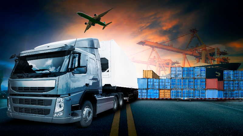 The Benefits of Using an Online Trucking Marketplace