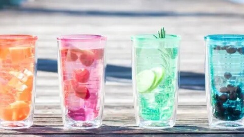 How To Entertain In Style With Outdoor Drinkware